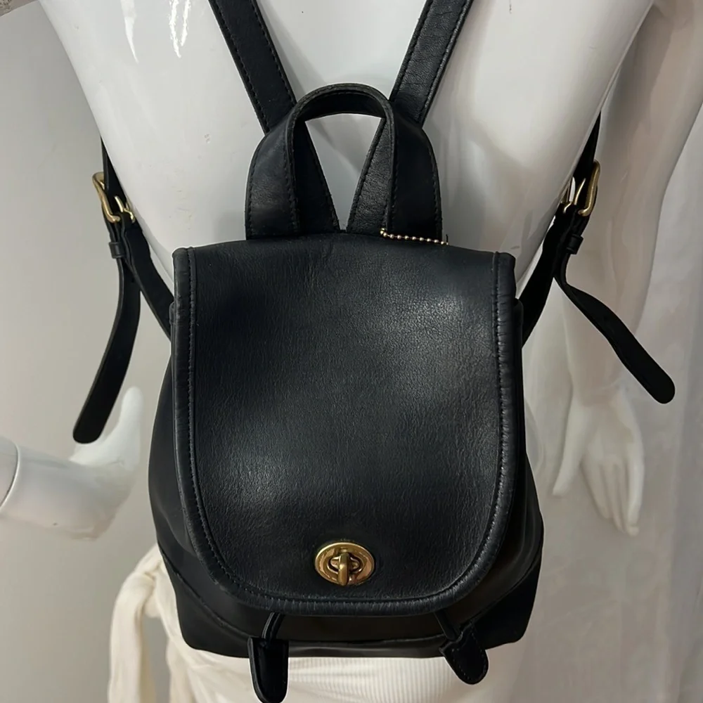 Coach Vintage Legacy 9960 Black Leather Brass Hardware Top Handle Flap Backpack